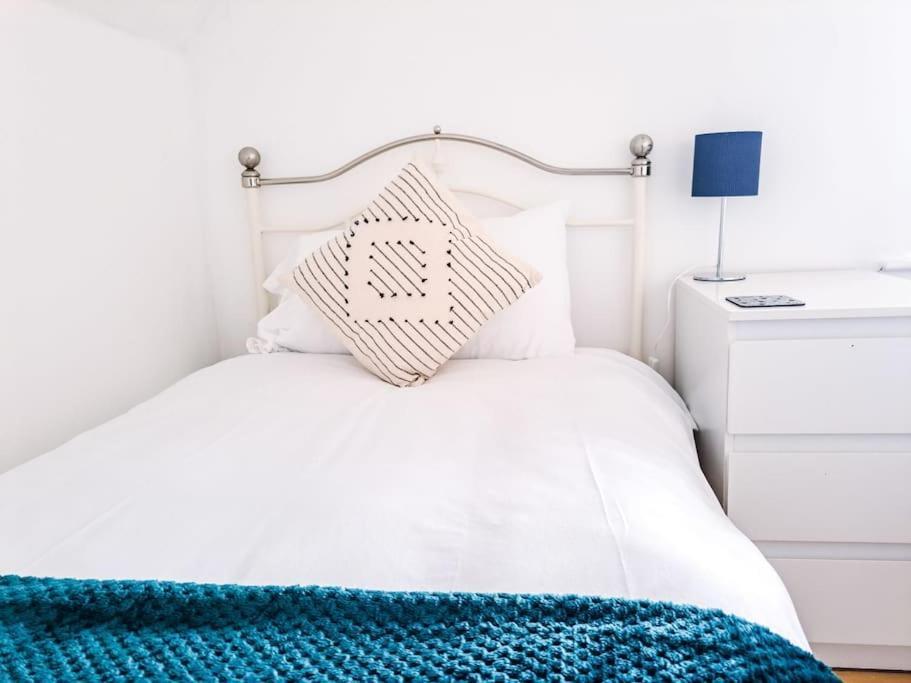 דירות 3 Bed Flat Near To Cardiff And Cardiff Bay מראה חיצוני תמונה